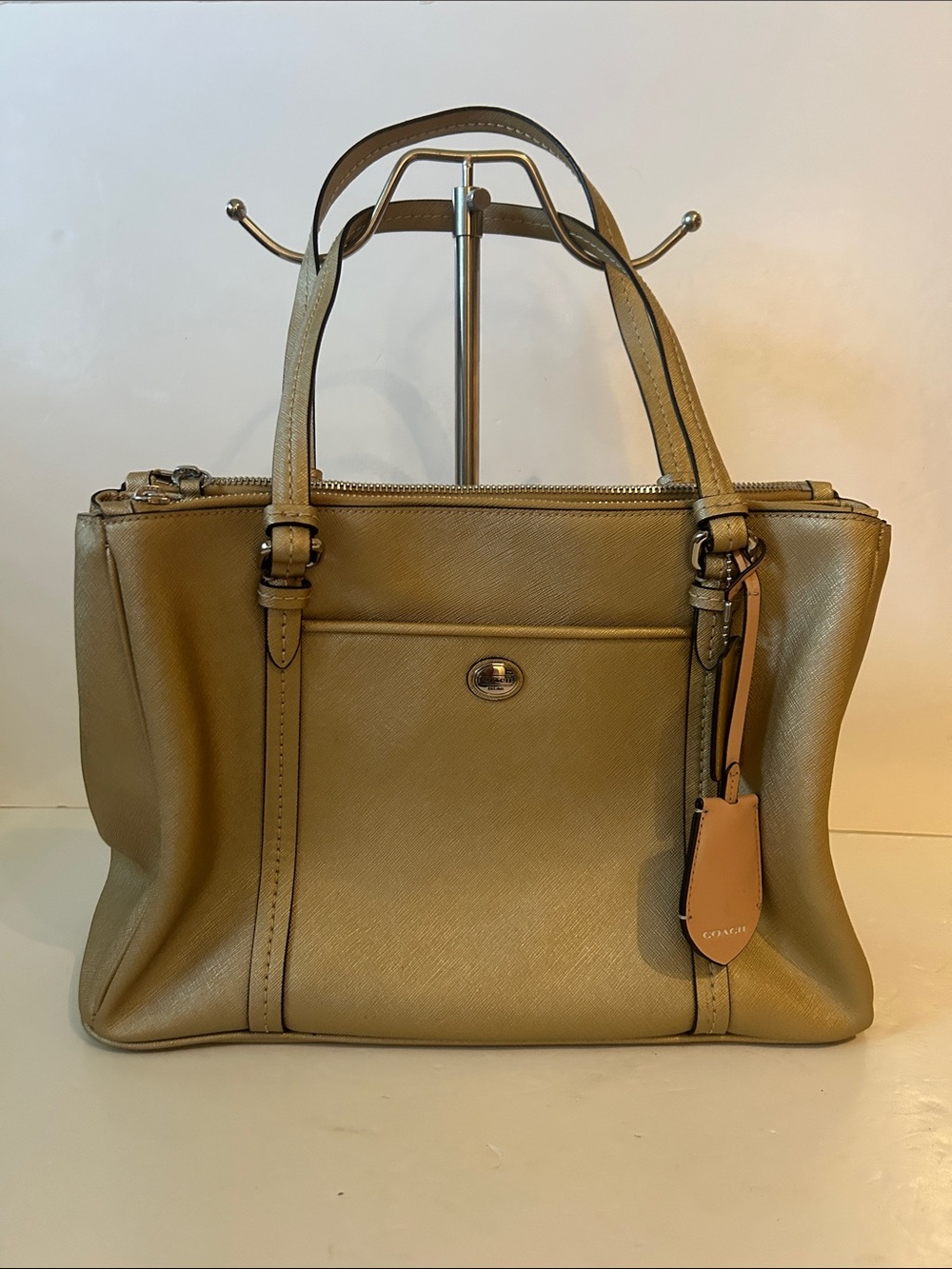 Coach Gold Leather Shoulder Bag/Tote with Gold Hardware NWOT